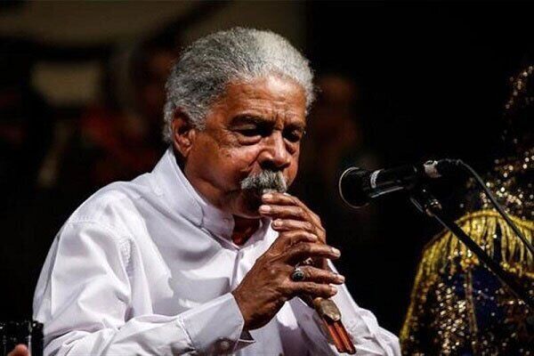 خالو قنبر راستگو پس از درمان قلبی از بیمارستان بندرعباس مرخص شد