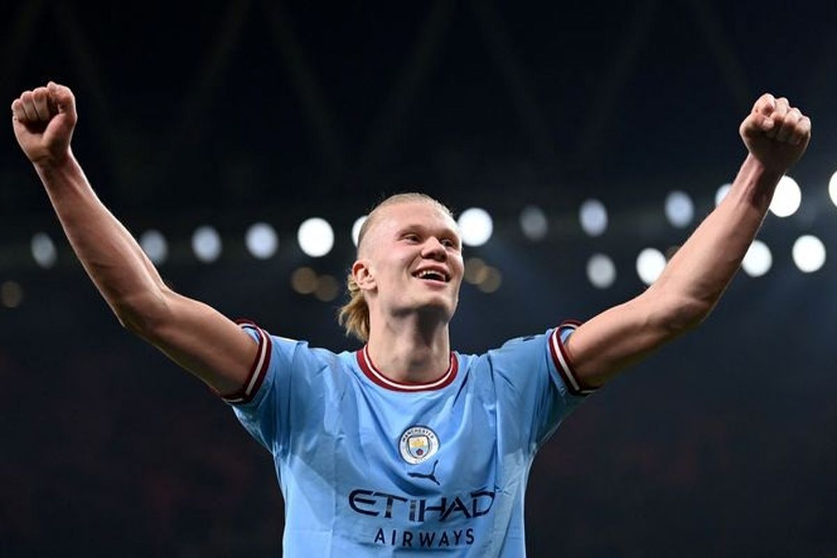 مهاجم فوتبال جهان