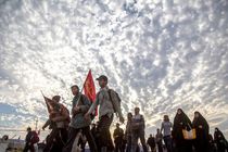 هدیه رهبر انقلاب به جوانان زائر استان هرمزگان