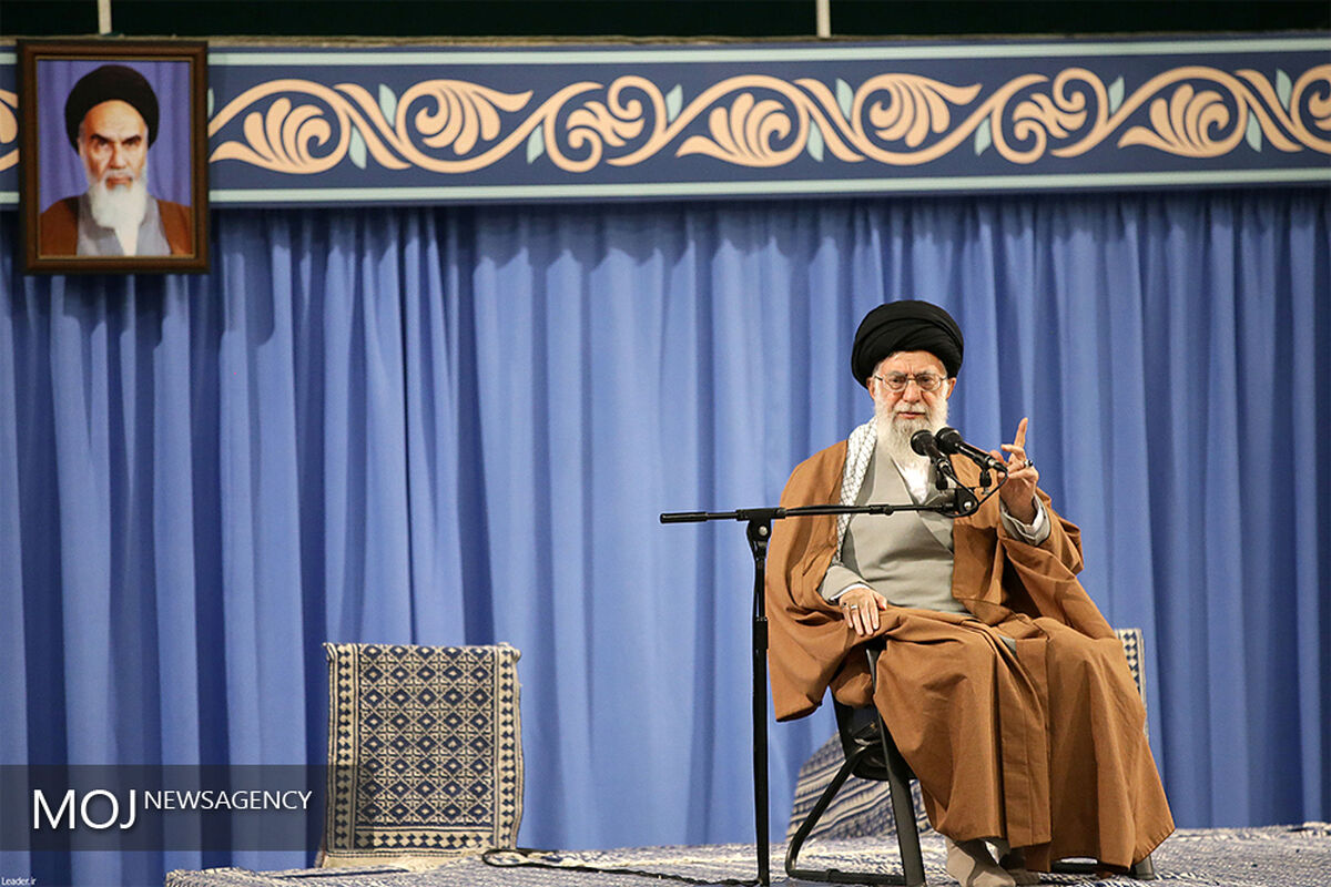 دیدار جمعی از پاسداران با مقام معظم رهبری