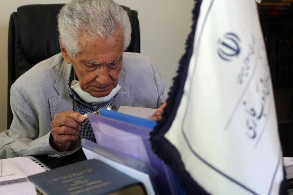 احمد سمیعی گیلانی