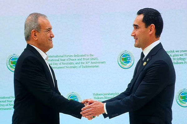 اعتماد مشترک پایه صلح و ثبات ایران و ترکمنستان است