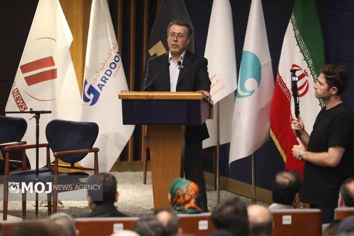 انصاری لاری. در بزرگداشت مولانا کیش