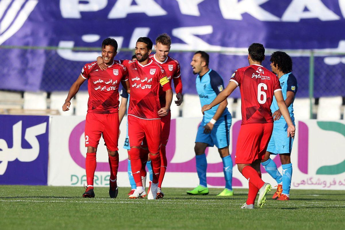 بازی تراکتورسازی و پیکان