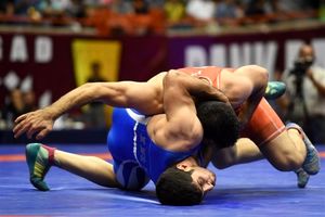 سعید علی‌حسینی از بهداد سبقت گرفت