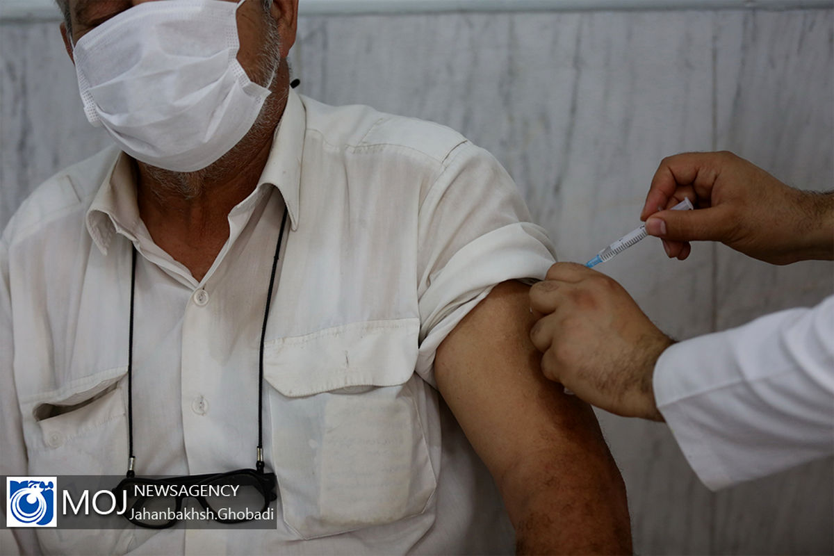افتتاح مرکز تجمیعی واکسیناسیون کرونا در قم