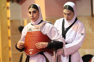 ناهید کیانی مقابل مبینا نعمت‌زاده در چین مقلوب شد