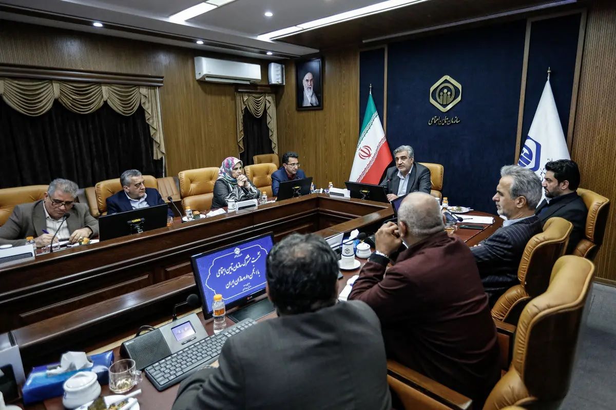 مدیرعامل تامین اجتماعی در دیدار با انجمن داروسازان