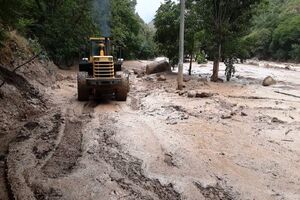 بازگشایی راه 6 روستای انگوران چالوس تا پایان امروز