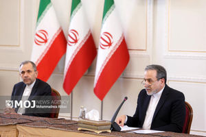 وزیر امور خارجه ایران به تصمیم احتمالی اتحادیه اروپا مبنی بر تحریم خطوط کشتیرانی ایران واکنش نشان داد