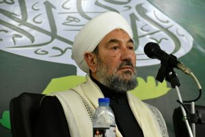 مسلمانان دارای قبله، خدا و کتاب واحد هستند