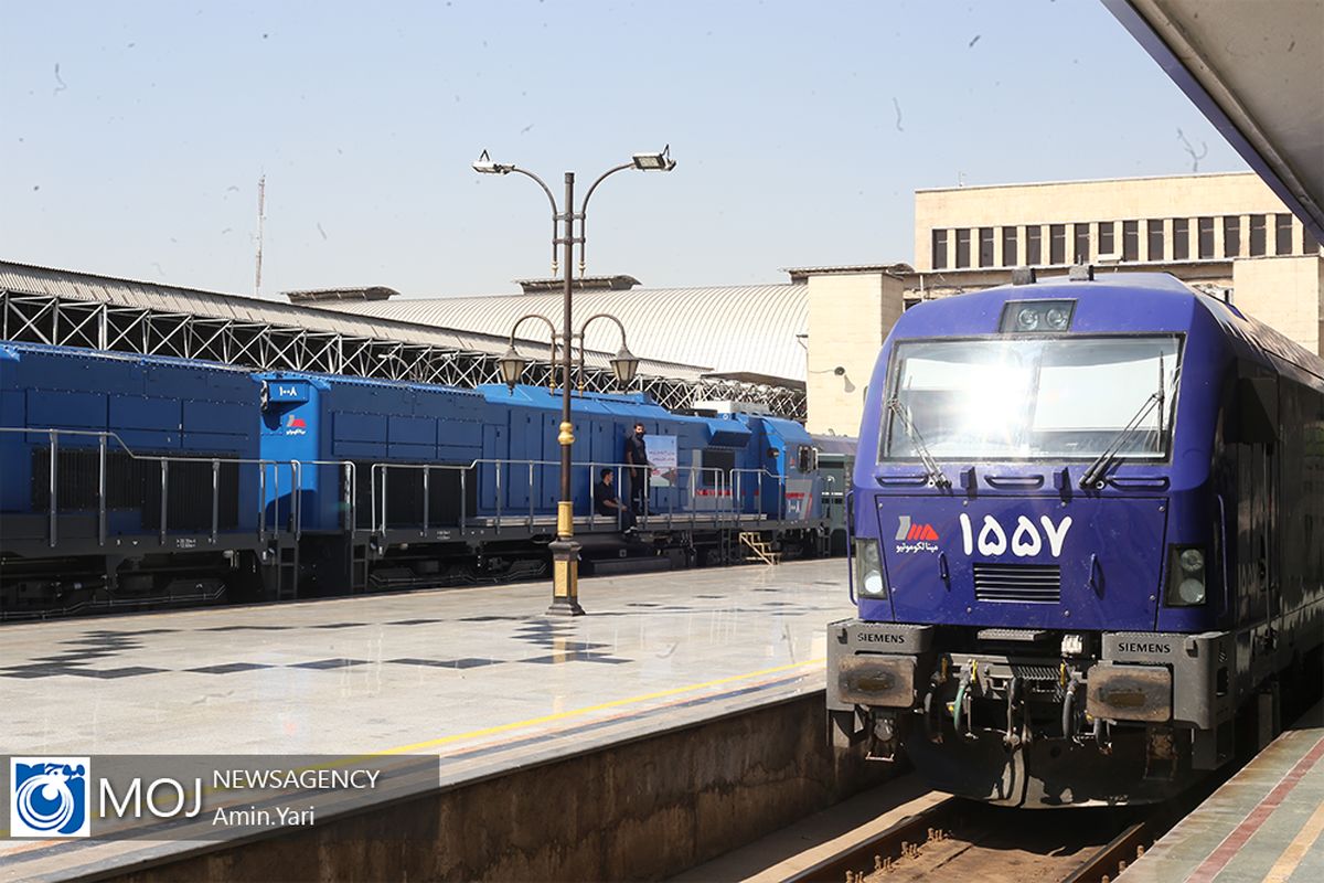 افتتاح وبهره برداری ۲۱۳ ناوگان جدید حمل و نقل ریلی