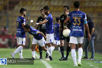 دیدار دو تیم استقلال و پیکان با تساوی بدون گل به پایان رسید