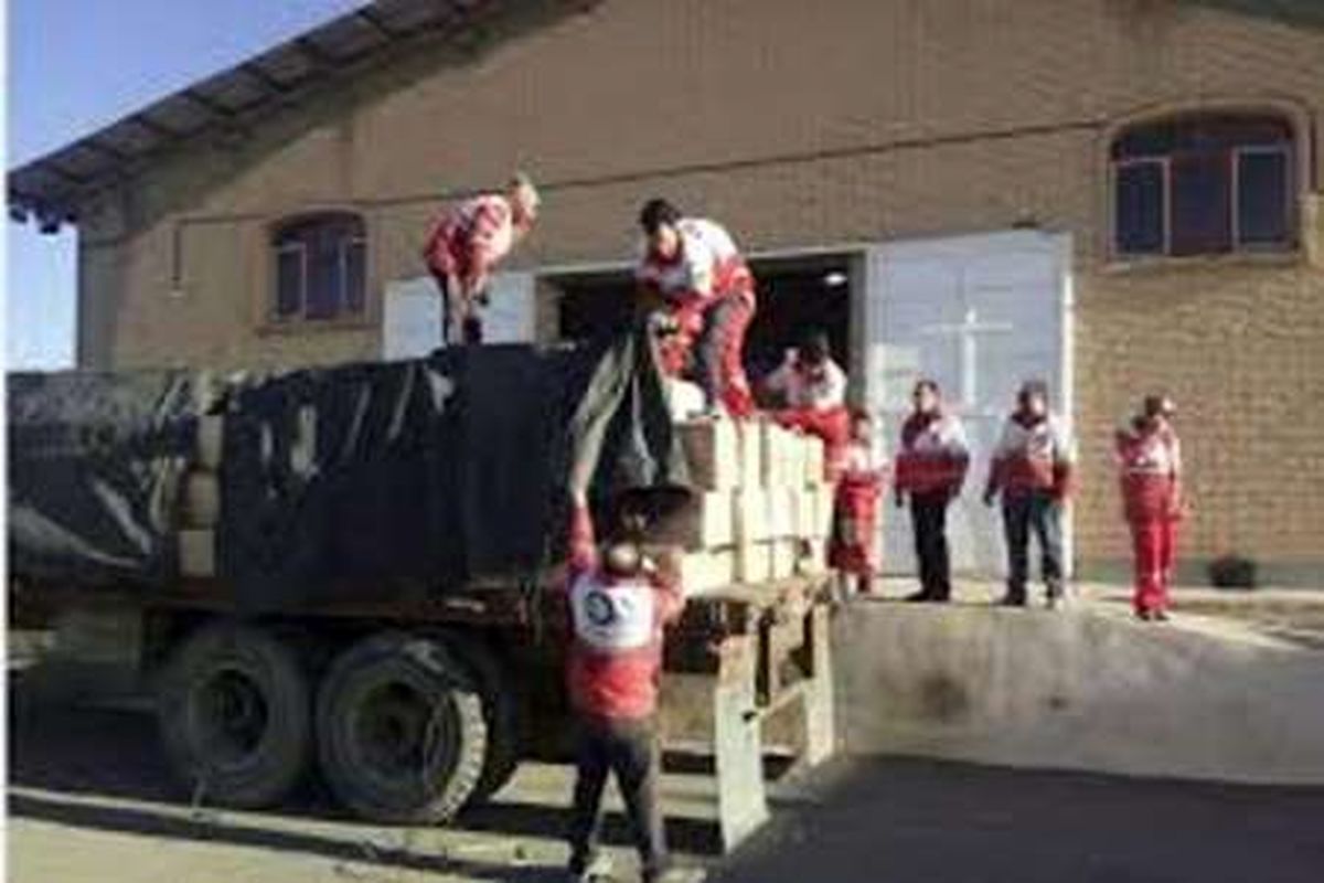 کمک به زلزله زده