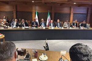 وزیر کشور بر اهمیت افزایش حجم تجارت ایران و پاکستان به ۱۰ میلیارد دلار تاکید کرد