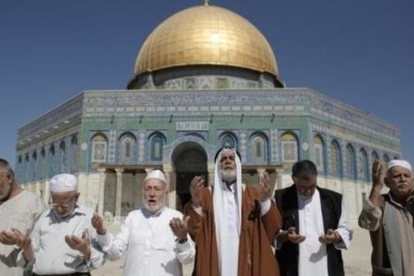 حماس از مواضع شجاعانه شهید آیت‌الله خامنه‌ای در دفاع از فلسطین قدردانی کرد