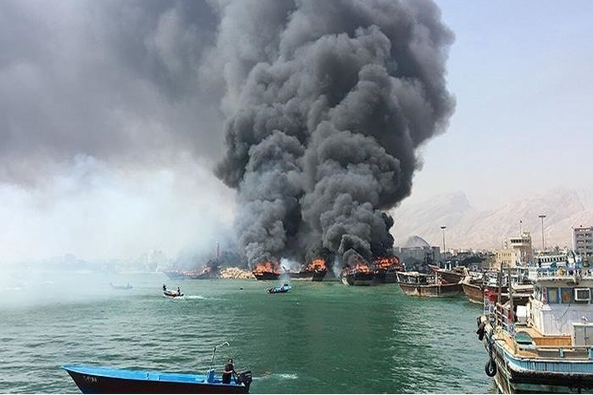 آتش سوزی در پارکینگ قایق های صیادی