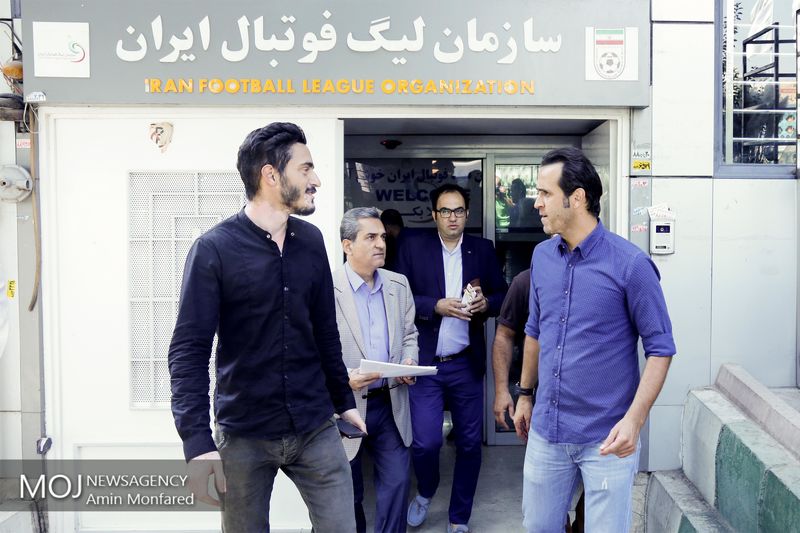 مدیران غیر فوتبالی و دردسرهای فوتبالی!/ وقتی که پول تنها همه کار می کند