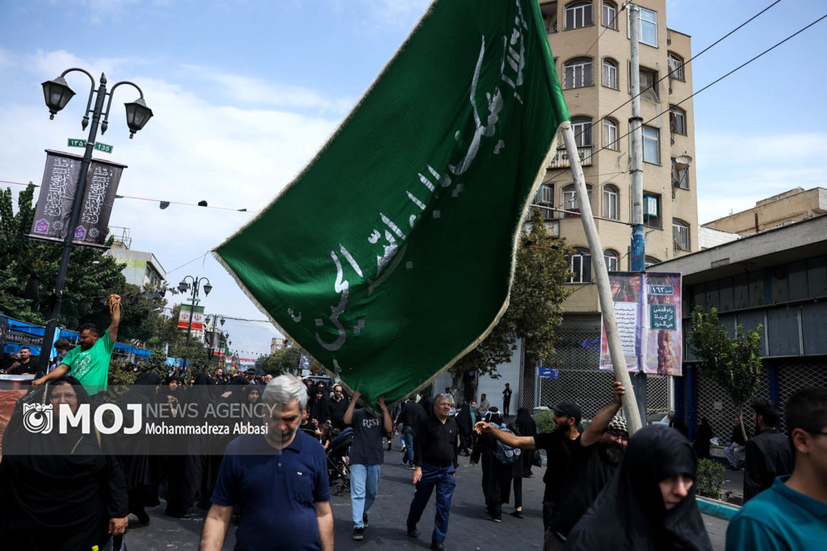 پیاده‌روی جاماندگان اربعین در تهران