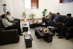 ماموران نیروی انتظامی امنیت و آرامش را برای جامعه به ارمغان می آورند