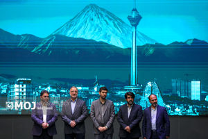 نشست صمیمانه شهردار تهران با خبرنگاران