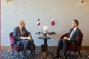 وزرای خارجه قطر و فرانسه درباره تقویت ثبات در منطقه رایزنی کردند