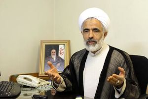 مجید انصاری رای خود را به صندوق انداخت
