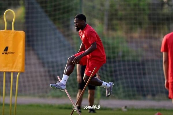 پرسپولیس با اوریه، احمدزاده و پیروانی قطع همکاری کرد