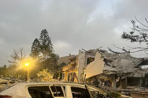 شب گذشته موشک‌های سپاه به ۱۴ نقطه استراتژیک نظامی اصابت کردند