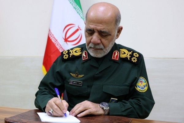 قاتلان قائد شهید را قصاص خواهیم کرد