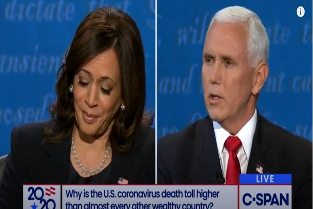 مایک پنس در مناظره انتخاباتی