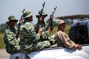 ونزوئلا برای مقابله با هرگونه تهاجم خارجی آماده می شود