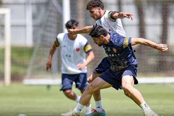 پرسپولیس با وجود تعطیلی لیگ تمرین می‌کند