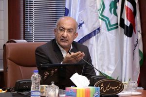 اخذ عوارض شهرداری از تابلوها تخلف صریح از قانون است