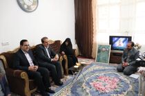 دیدار استاندار ایلام با خانواده های معظم شهدا و جانبازان سرافراز 
