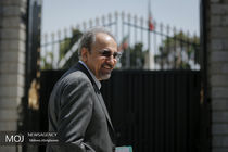 برنامه هایم را برای تصدی پست شهرداری تهران ارائه خواهم کرد