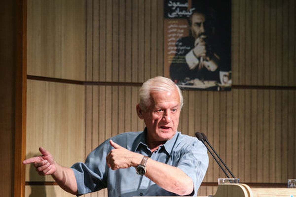اکبر عالمی