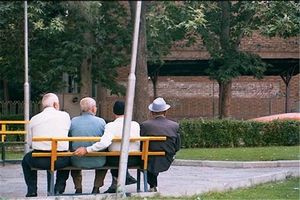 فارس برای تقویت جایگاه سالمندان، پارک اختصاصی طراحی می‌کند