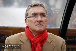 من هنوز سرمربی پرسپولیس هستم