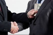 رشوه‌دهندگان و رشوه‌گیران باید منتظر چه مجازات‌هایی باشند؟