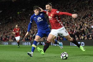 جراحی پای ایبراهیموویچ با موفقیت به پایان رسید