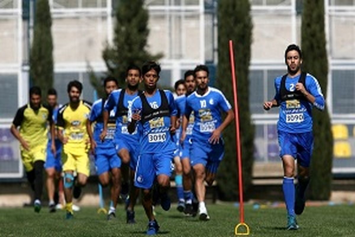 اردوی استقلال در نیم فصل