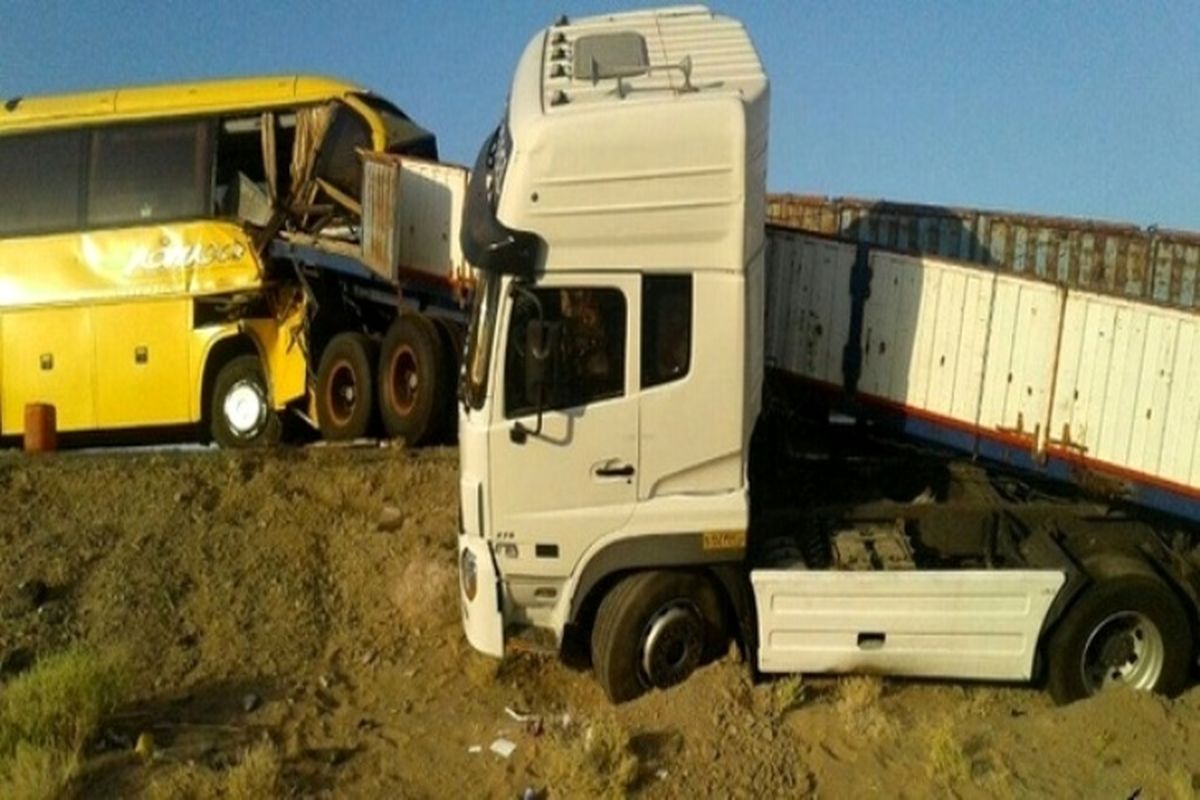 تصادف اتوبوس