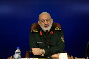 محققان و دانشمندان نباید خود را درگیر سیاست ‌زدگی کنند