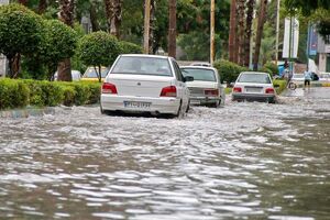 معضلات شهری در پی باریدن چند قطره باران در بندرعباس/مدارس تخریبی میناب آبستن فاجعه  