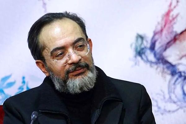 کارن همایونفر مارش جنگ را نواخت