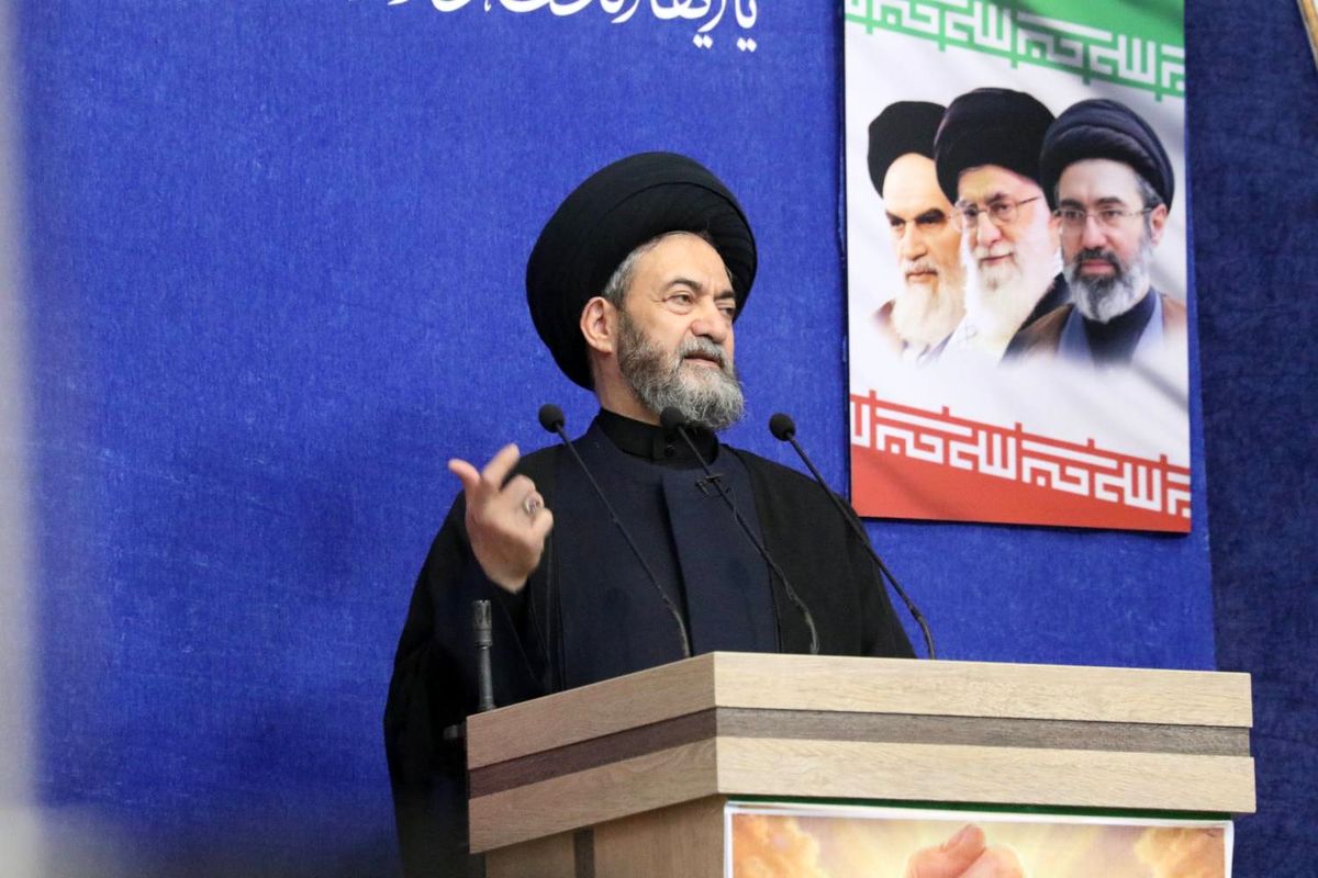 امام جمعه اردبیل.    