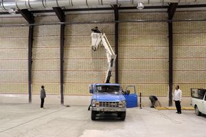 بهره‌برداری مجموعه فرهنگی ورزشی شهدای “مدافع سلامت” منطقه ۳ قم