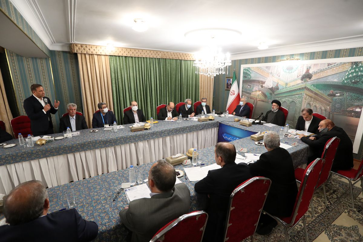 دیدار رئیسی باتجار و بازرگانان ایرانی