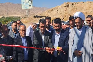 افتتاح چهار پروژه چمن مصنوعی در بخش لاران